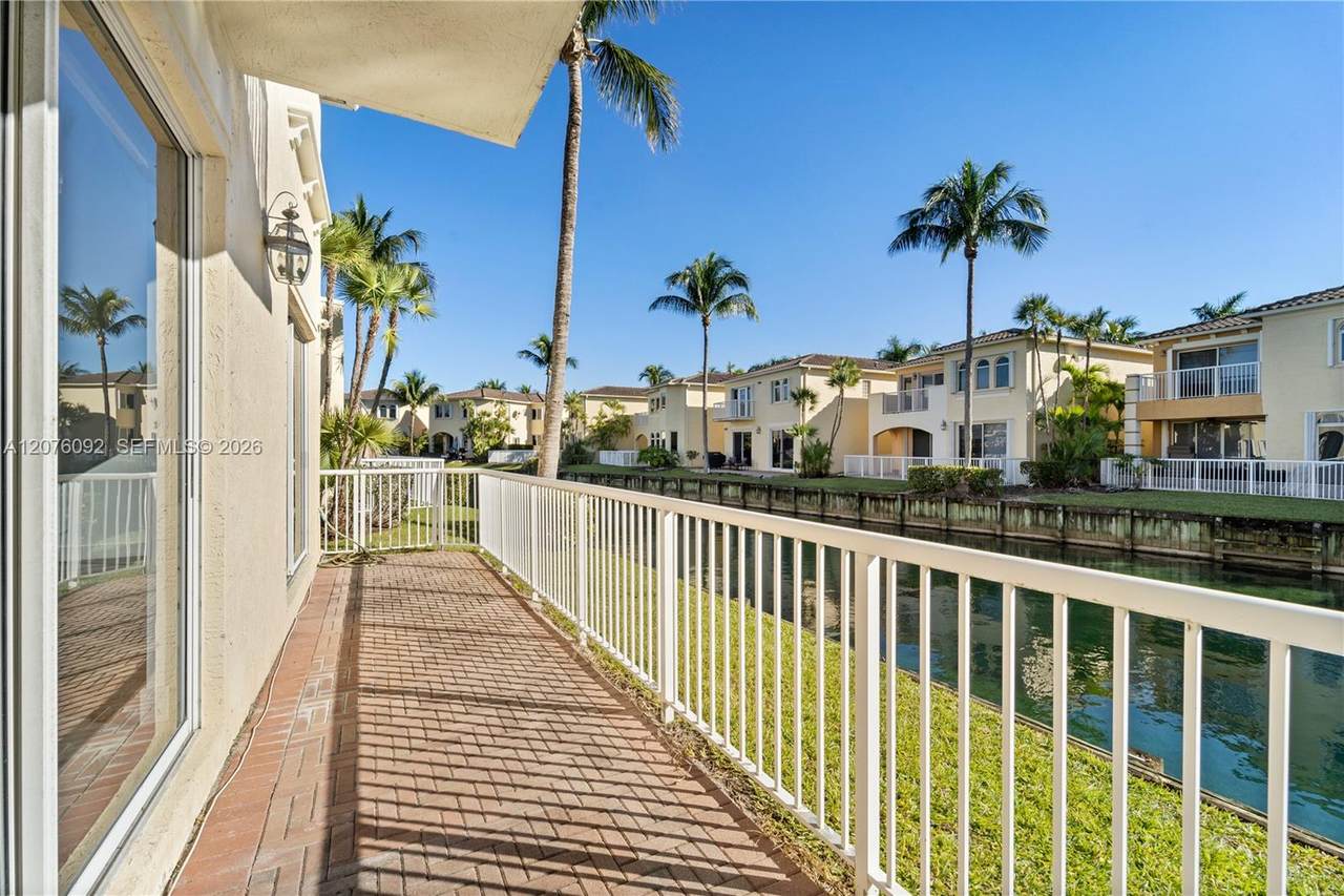https://bt-photos.global.ssl.fastly.net/miami/1280_boomver_1_A12076092-2.jpg