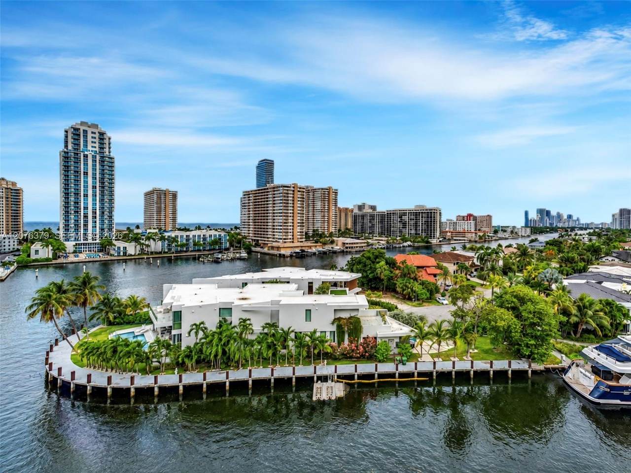 https://bt-photos.global.ssl.fastly.net/miami/1280_boomver_1_A12076379-2.jpg