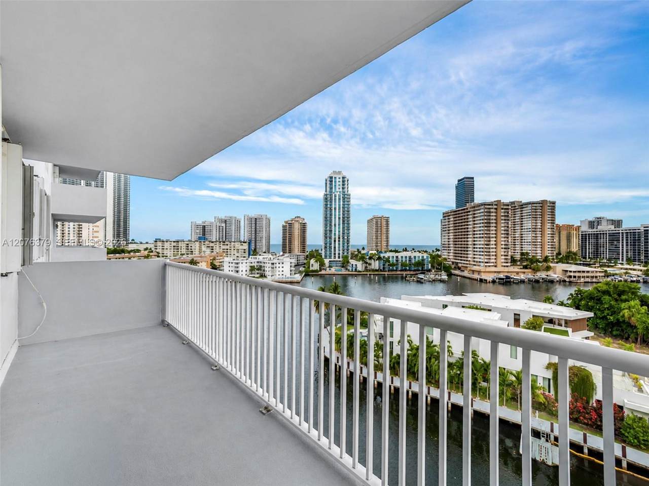 https://bt-photos.global.ssl.fastly.net/miami/1280_boomver_1_A12076379-2.jpg