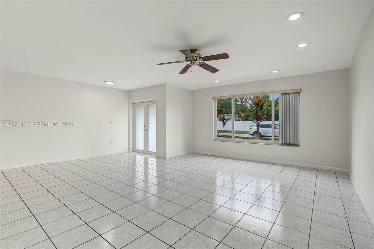 https://bt-photos.global.ssl.fastly.net/miami/1280_boomver_1_A12076435-2.jpg