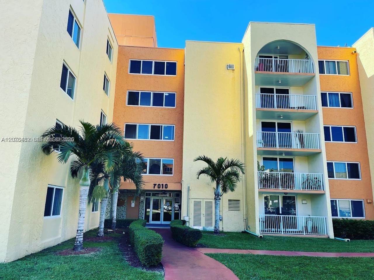 https://bt-photos.global.ssl.fastly.net/miami/1280_boomver_1_A12076482-2.jpg