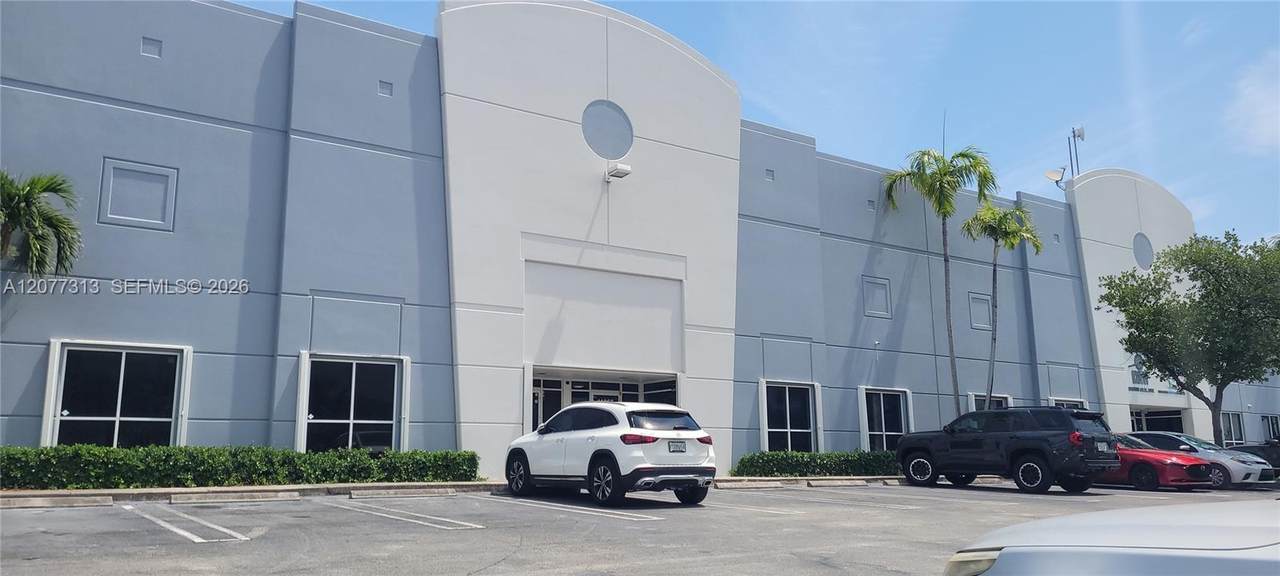 https://bt-photos.global.ssl.fastly.net/miami/1280_boomver_1_A12077313-2.jpg