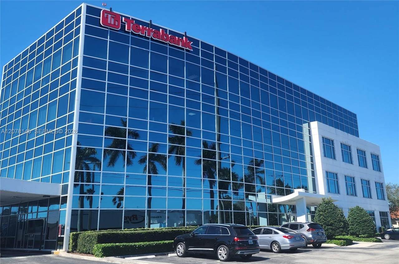 https://bt-photos.global.ssl.fastly.net/miami/1280_boomver_1_A12078145-2.jpg