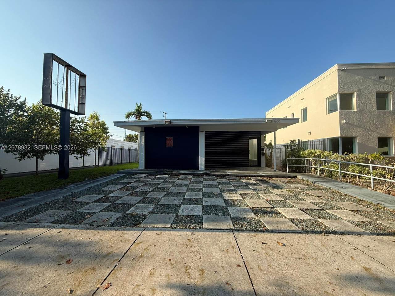 1500 22nd St - Photo 1