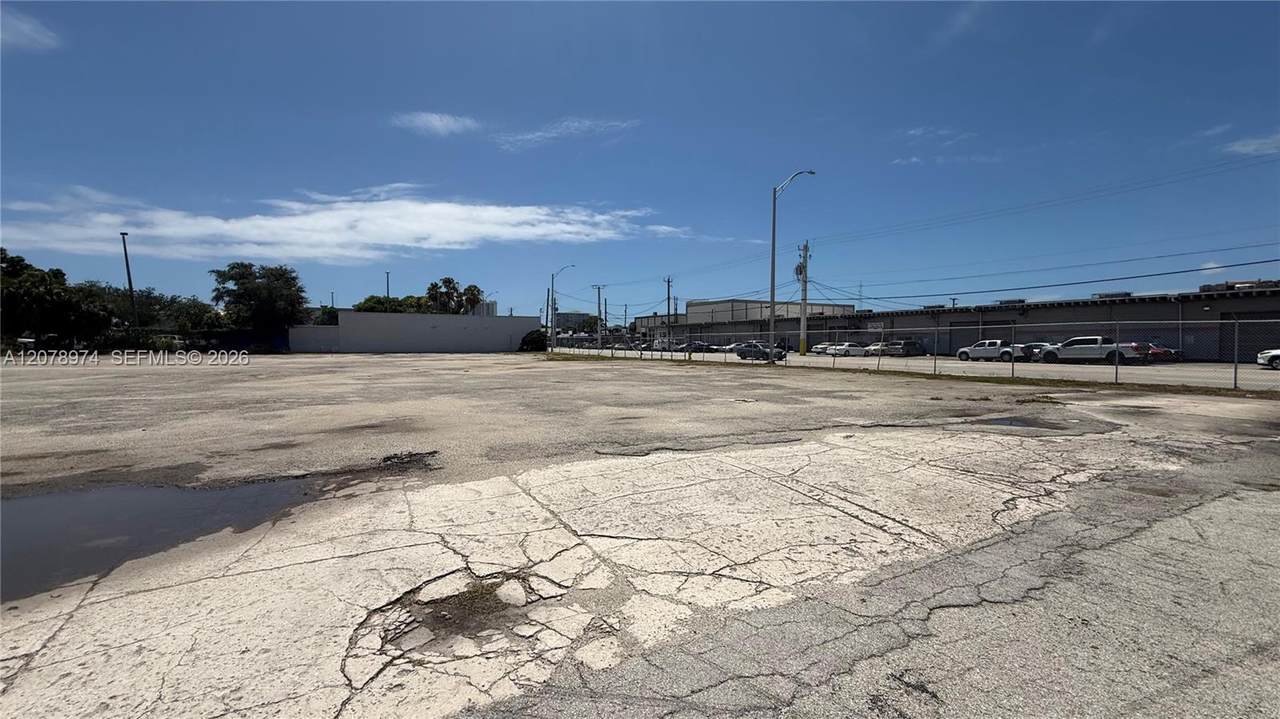 15151 Dixie Hwy - Photo 1