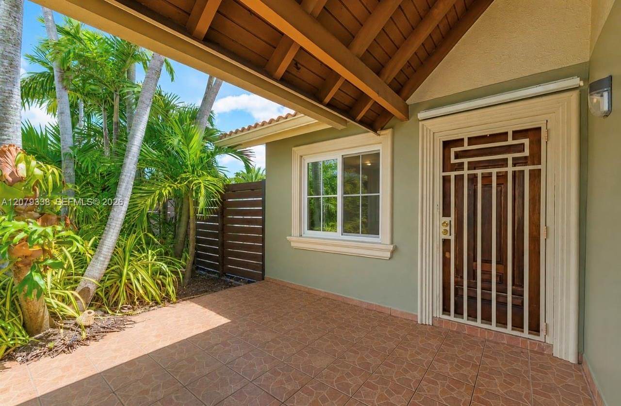 https://bt-photos.global.ssl.fastly.net/miami/orig_boomver_2_A12079338-2.jpg