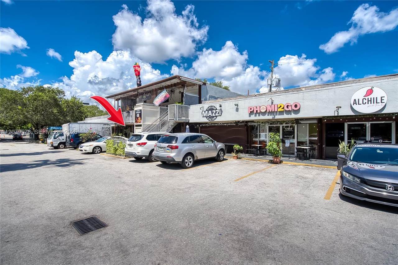 17010 Dixie Hwy - Photo 1