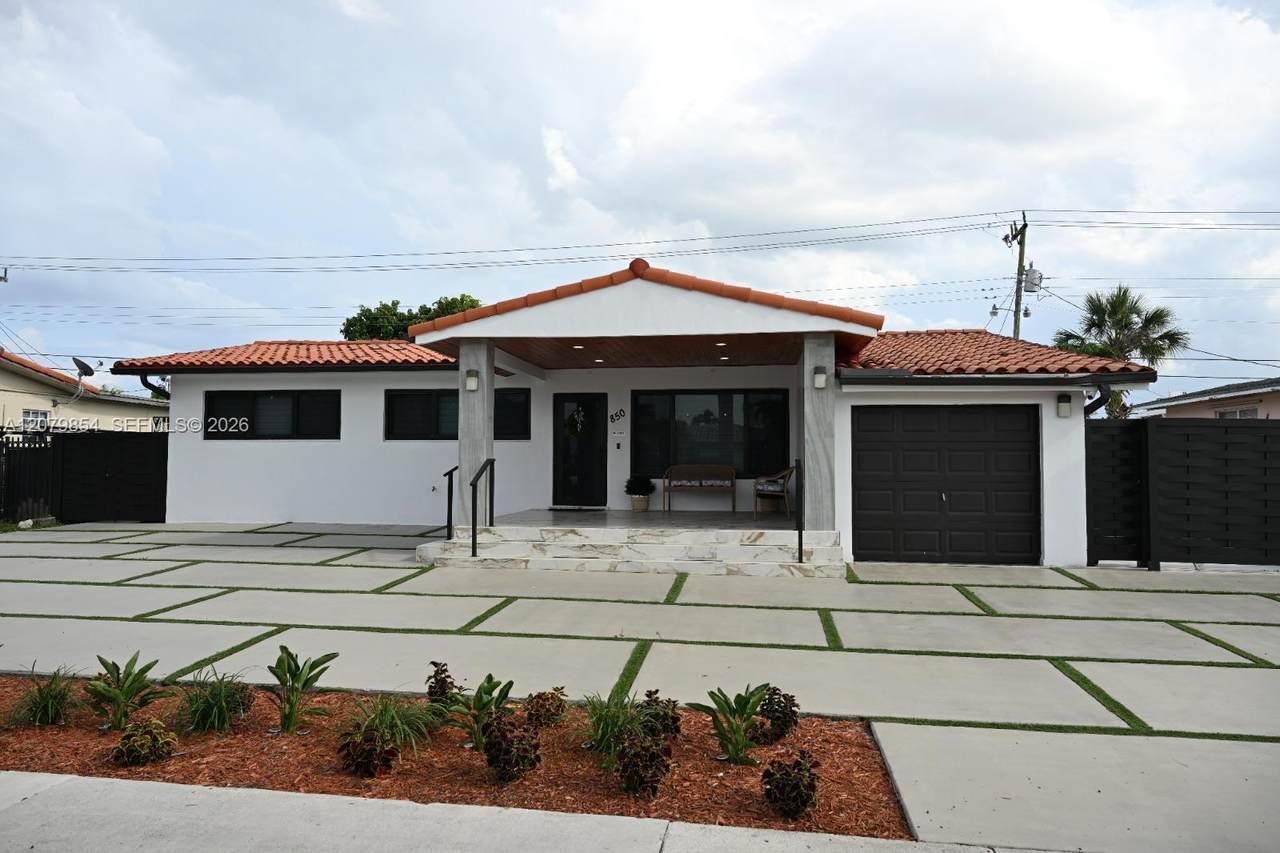850 51st Pl - Photo 1