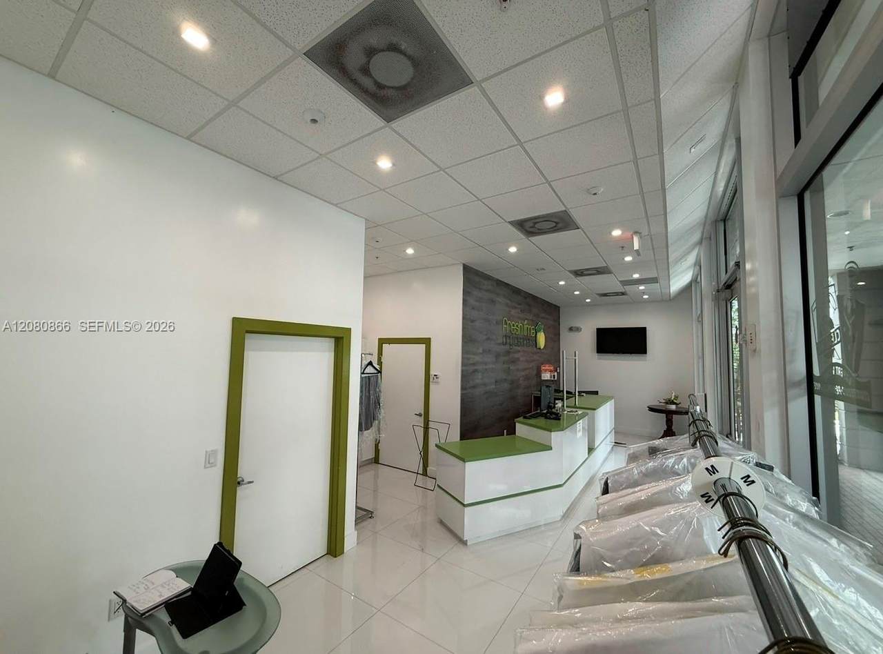 https://bt-photos.global.ssl.fastly.net/miami/1280_boomver_1_A12080866-2.jpg