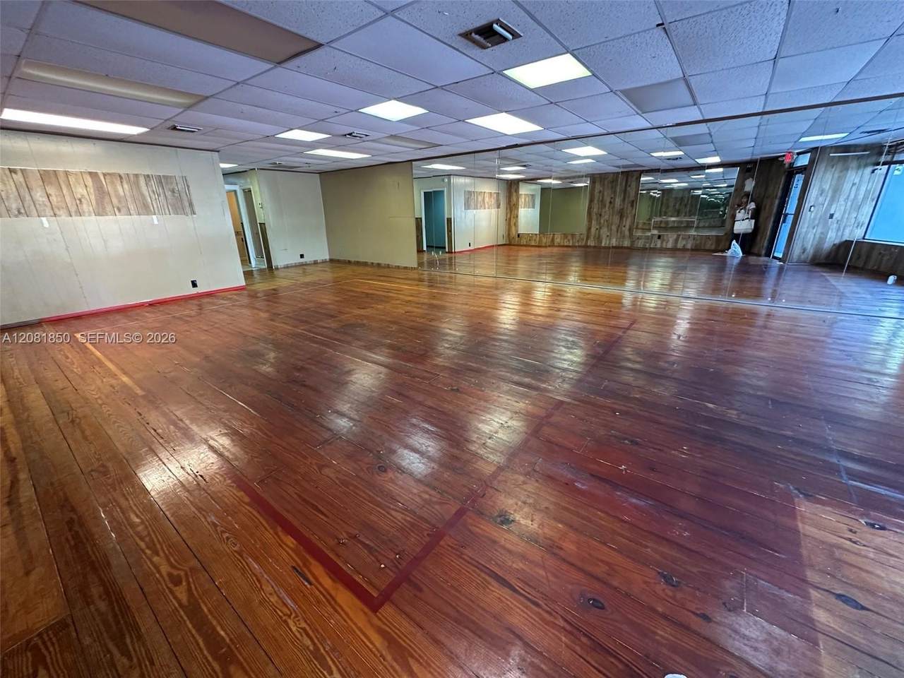 https://bt-photos.global.ssl.fastly.net/miami/1280_boomver_1_A12081850-2.jpg