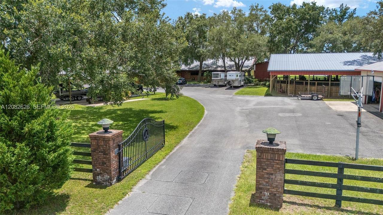 18800 47th Place - Photo 1