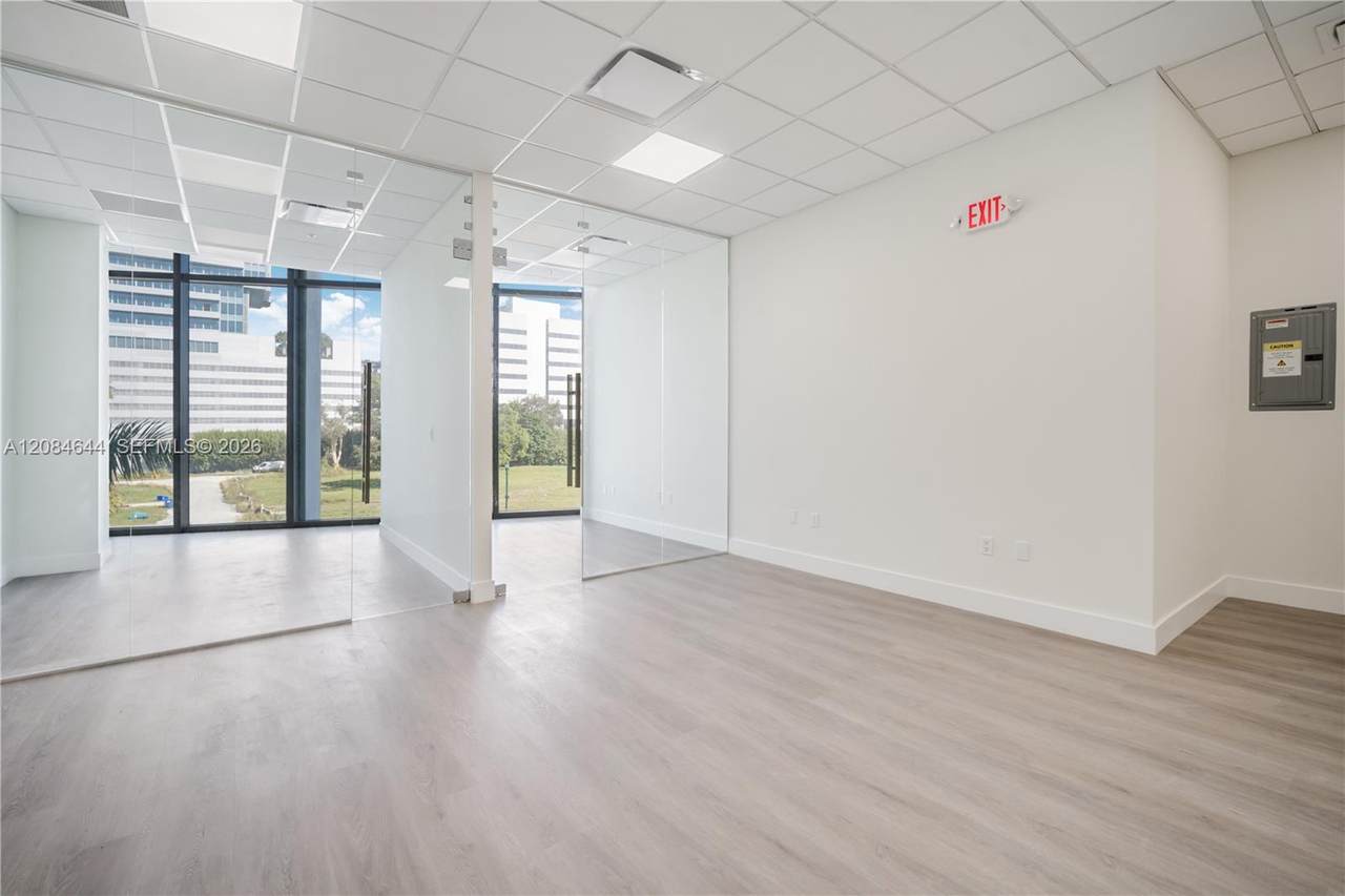 https://bt-photos.global.ssl.fastly.net/miami/1280_boomver_1_A12084644-2.jpg