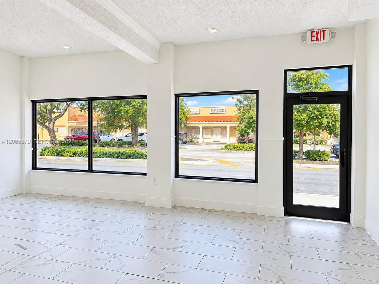 https://bt-photos.global.ssl.fastly.net/miami/1280_boomver_1_A12085070-2.jpg