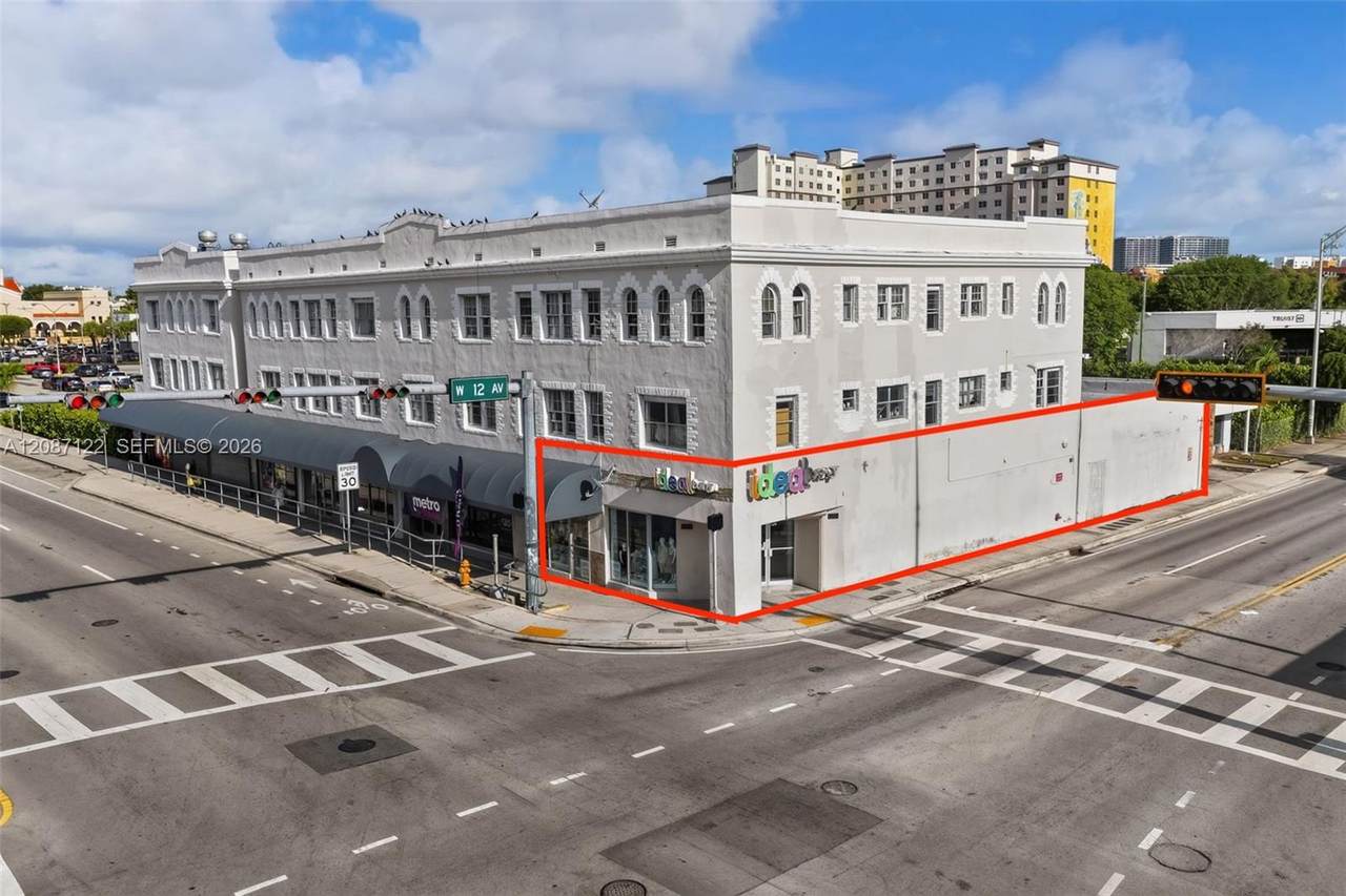 1203 Flagler St - Photo 1