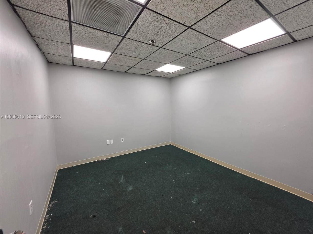 17801 2nd Ave - Photo 1