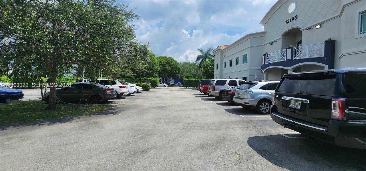https://bt-photos.global.ssl.fastly.net/miami/1280_boomver_1_A12091129-2.jpg
