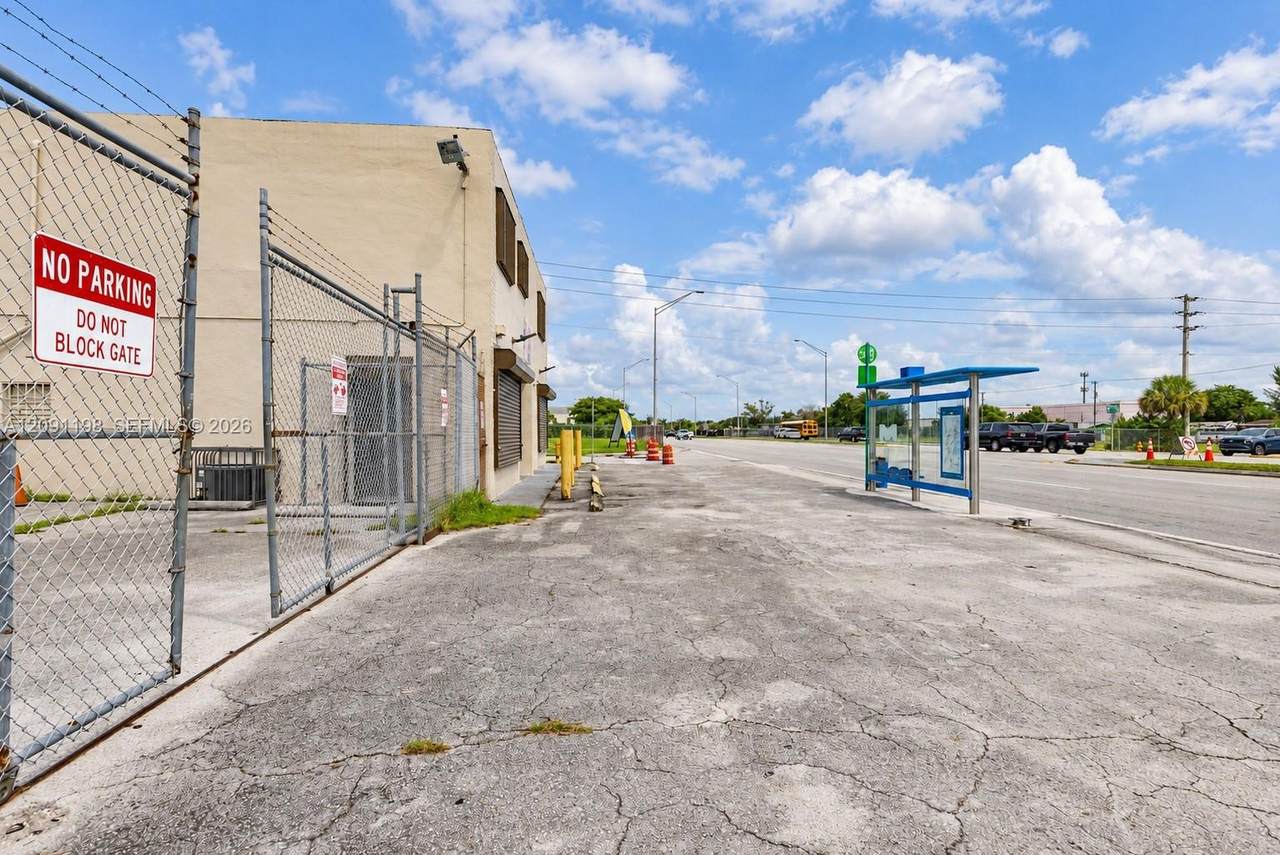 https://bt-photos.global.ssl.fastly.net/miami/1280_boomver_1_A12091198-2.jpg