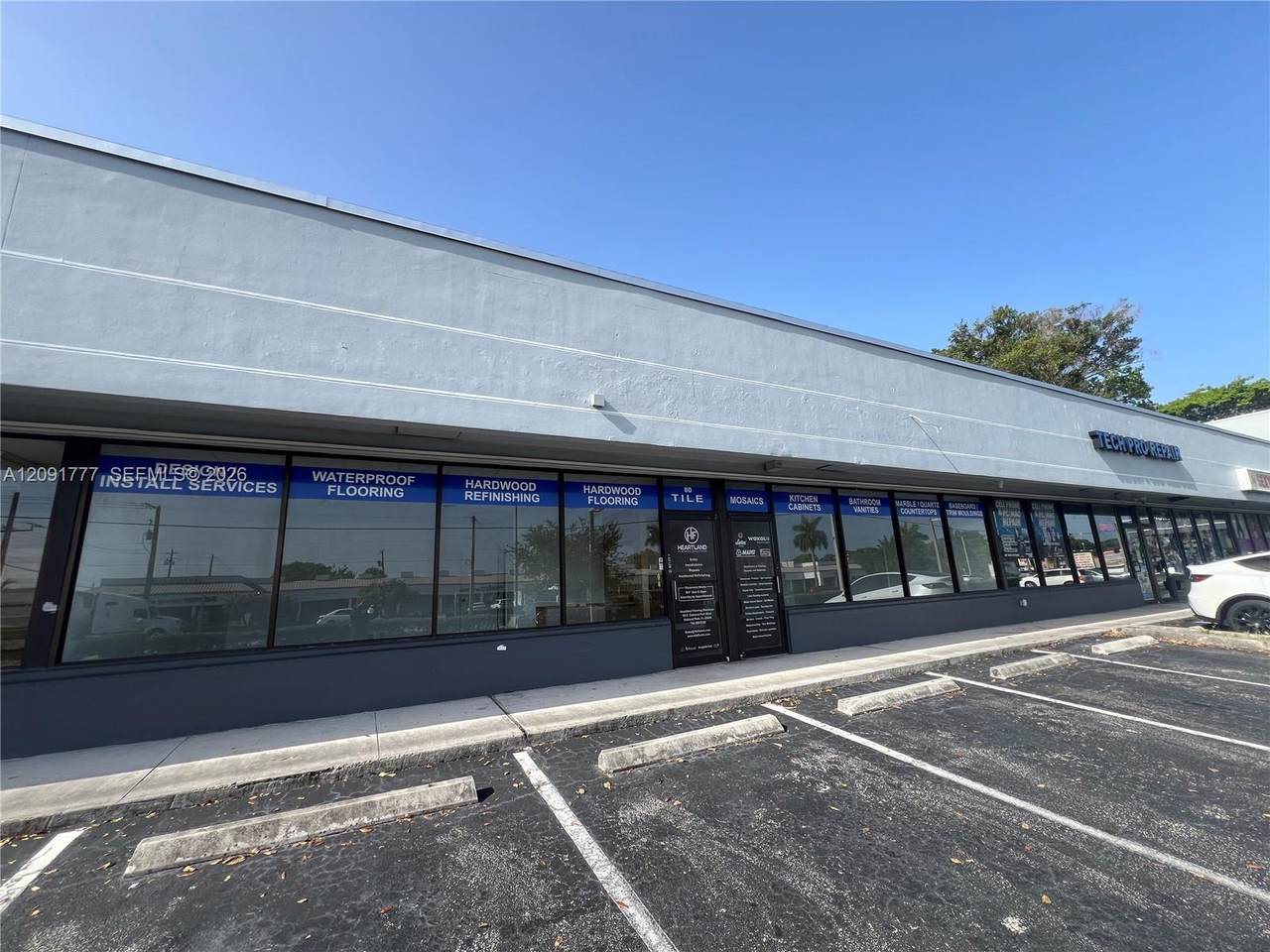 70-80 E Oakland Park Blvd - Photo 1
