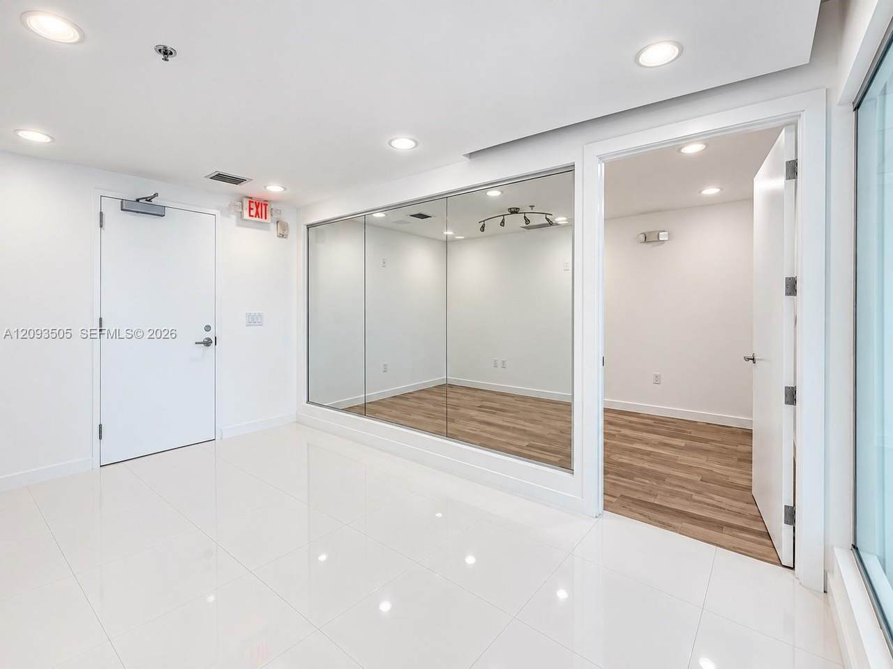 https://bt-photos.global.ssl.fastly.net/miami/1280_boomver_1_A12093505-2.jpg