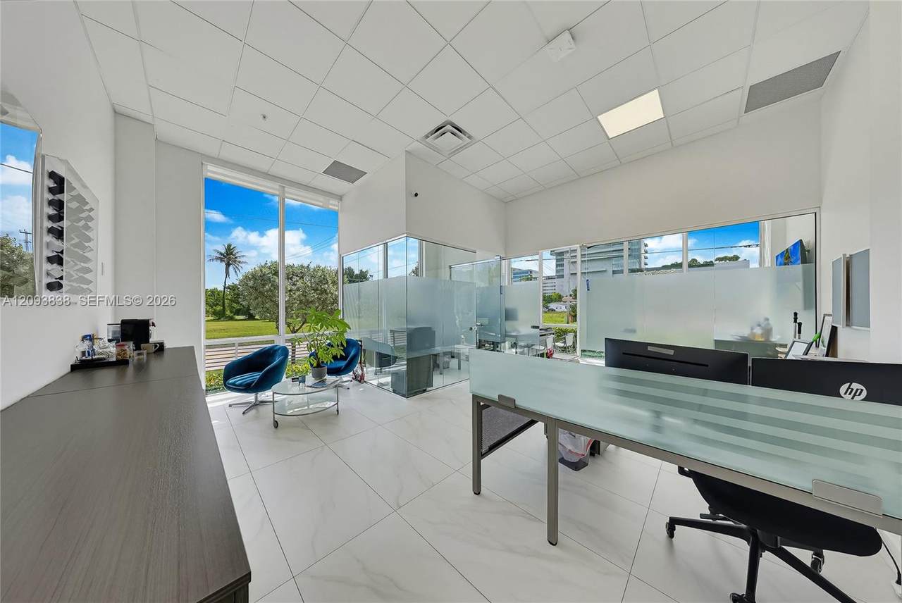 https://bt-photos.global.ssl.fastly.net/miami/1280_boomver_1_A12093838-2.jpg