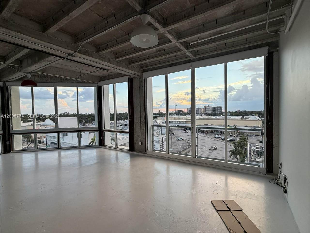 https://bt-photos.global.ssl.fastly.net/miami/1280_boomver_1_A12095774-2.jpg