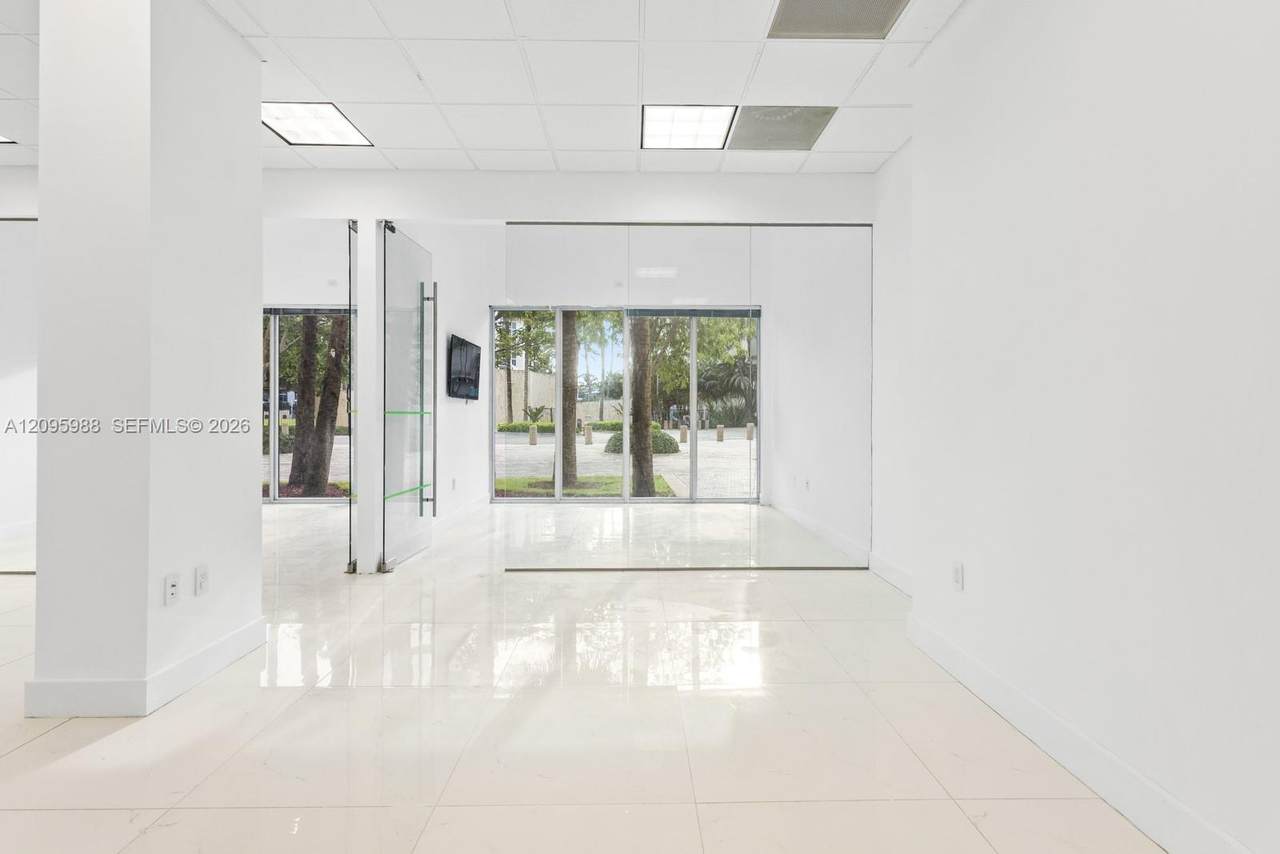 https://bt-photos.global.ssl.fastly.net/miami/1280_boomver_1_A12095988-2.jpg