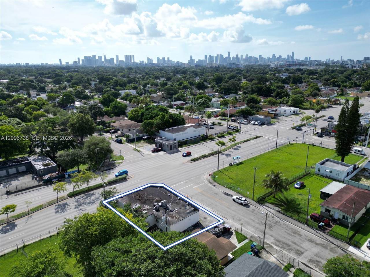 https://bt-photos.global.ssl.fastly.net/miami/1280_boomver_1_A12096738-2.jpg