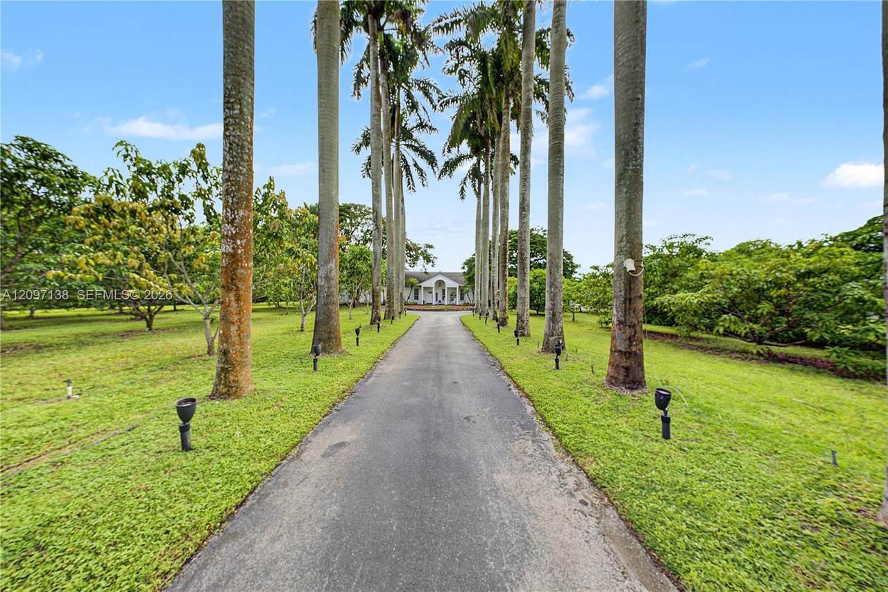 https://bt-photos.global.ssl.fastly.net/miami/1280_boomver_1_A12097138-2.jpg