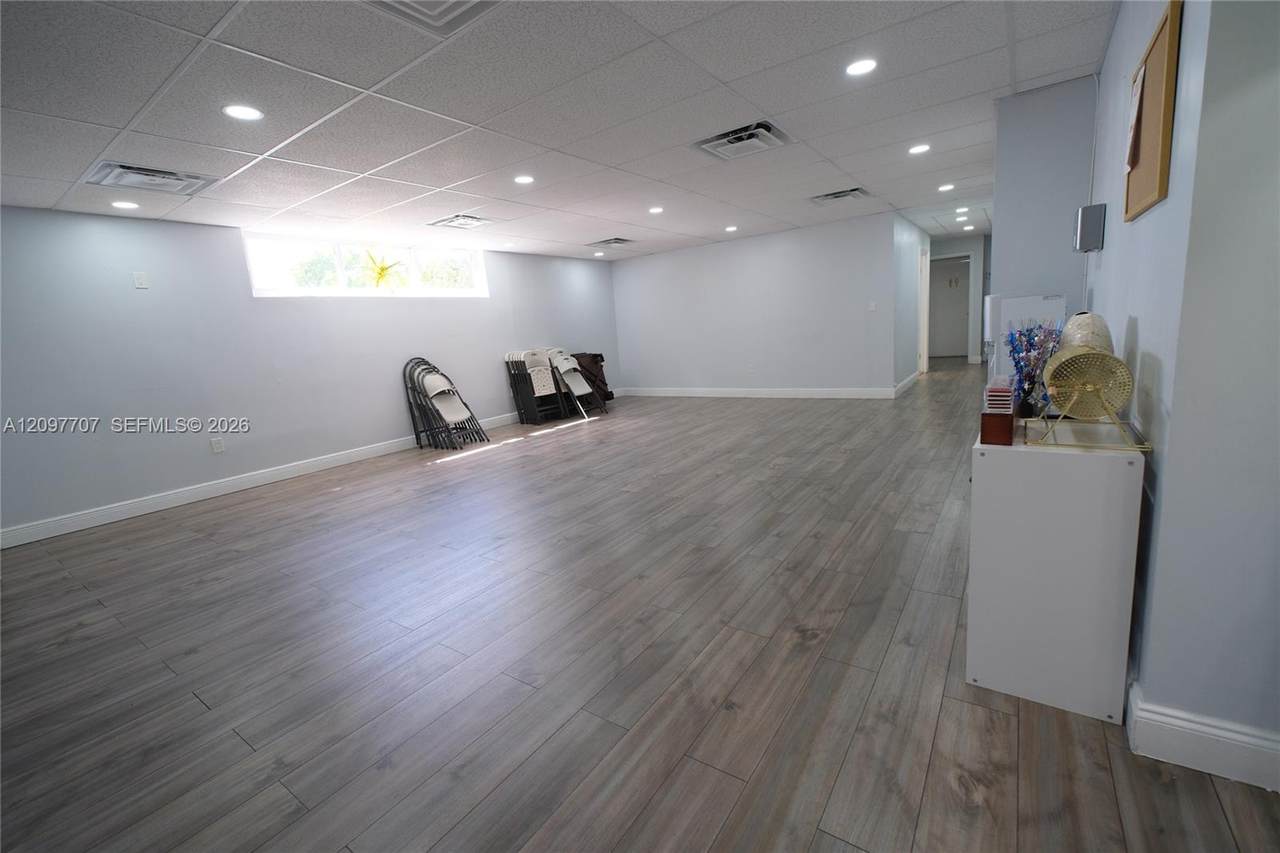 https://bt-photos.global.ssl.fastly.net/miami/1280_boomver_1_A12097707-2.jpg