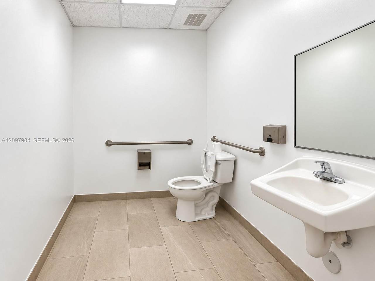 https://bt-photos.global.ssl.fastly.net/miami/1280_boomver_1_A12097984-2.jpg