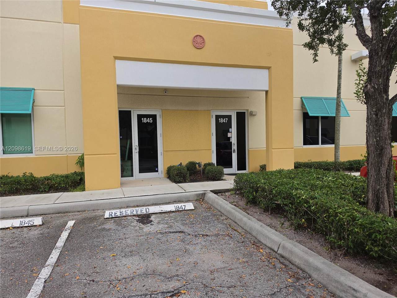 https://bt-photos.global.ssl.fastly.net/miami/1280_boomver_1_A12098619-2.jpg