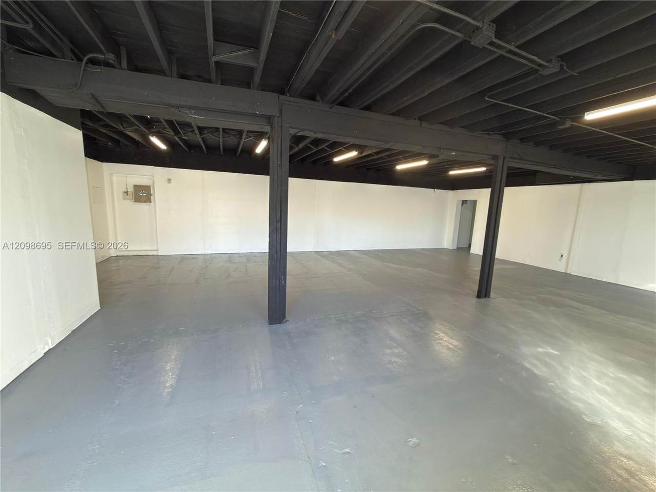 916 20th Ave - Photo 1