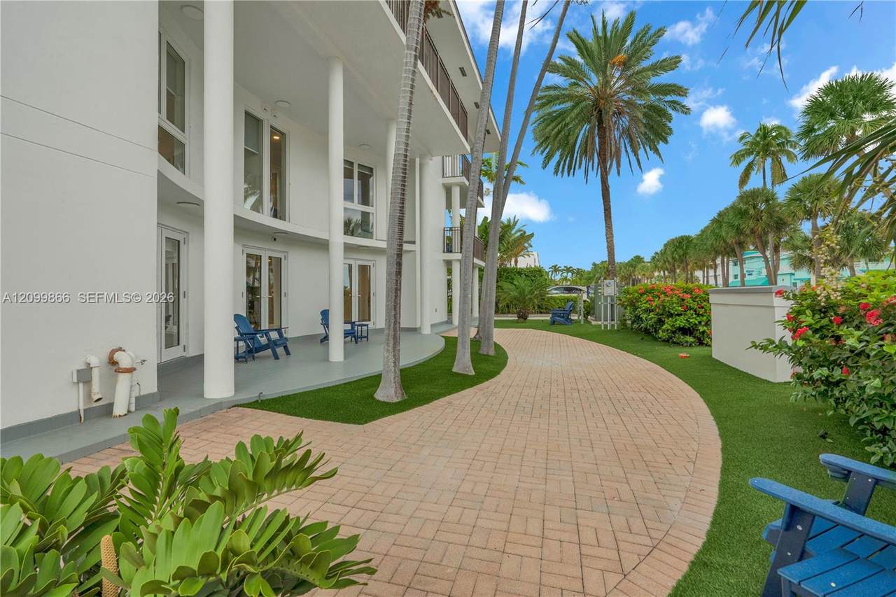 https://bt-photos.global.ssl.fastly.net/miami/1280_boomver_1_A12099866-2.jpg