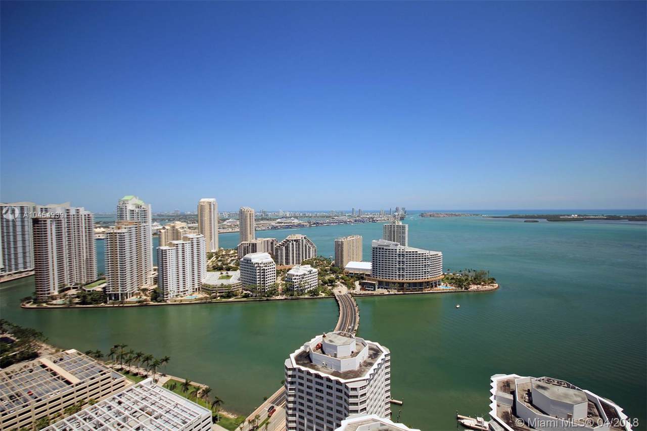 950 Brickell Bay Dr - Photo 1