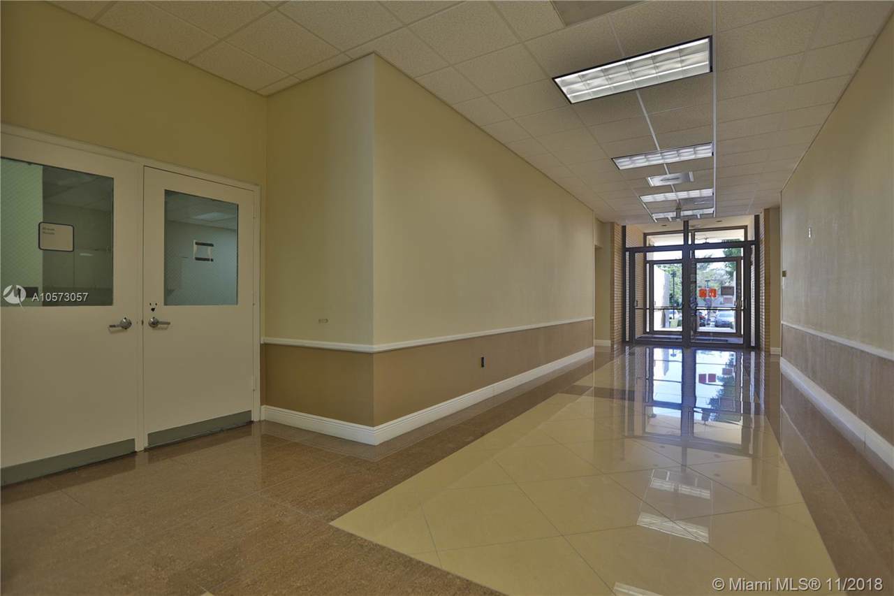 8950 152nd St - Photo 1
