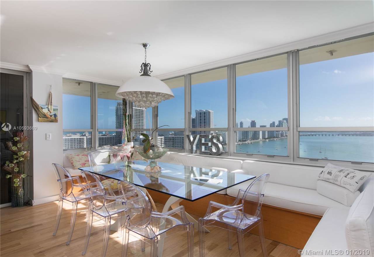 11 Island Ave - Photo 1