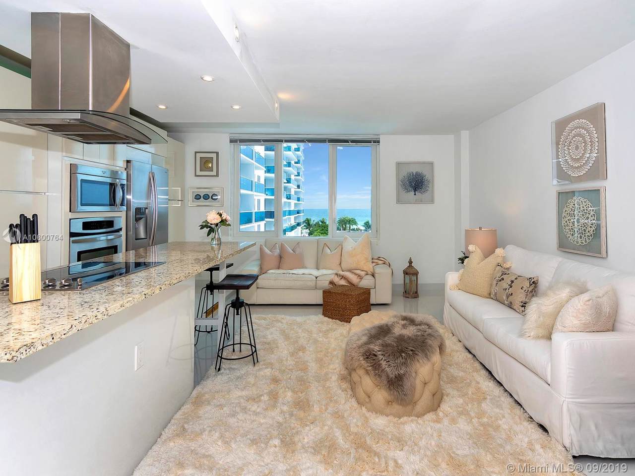 2301 Collins Ave - Photo 1