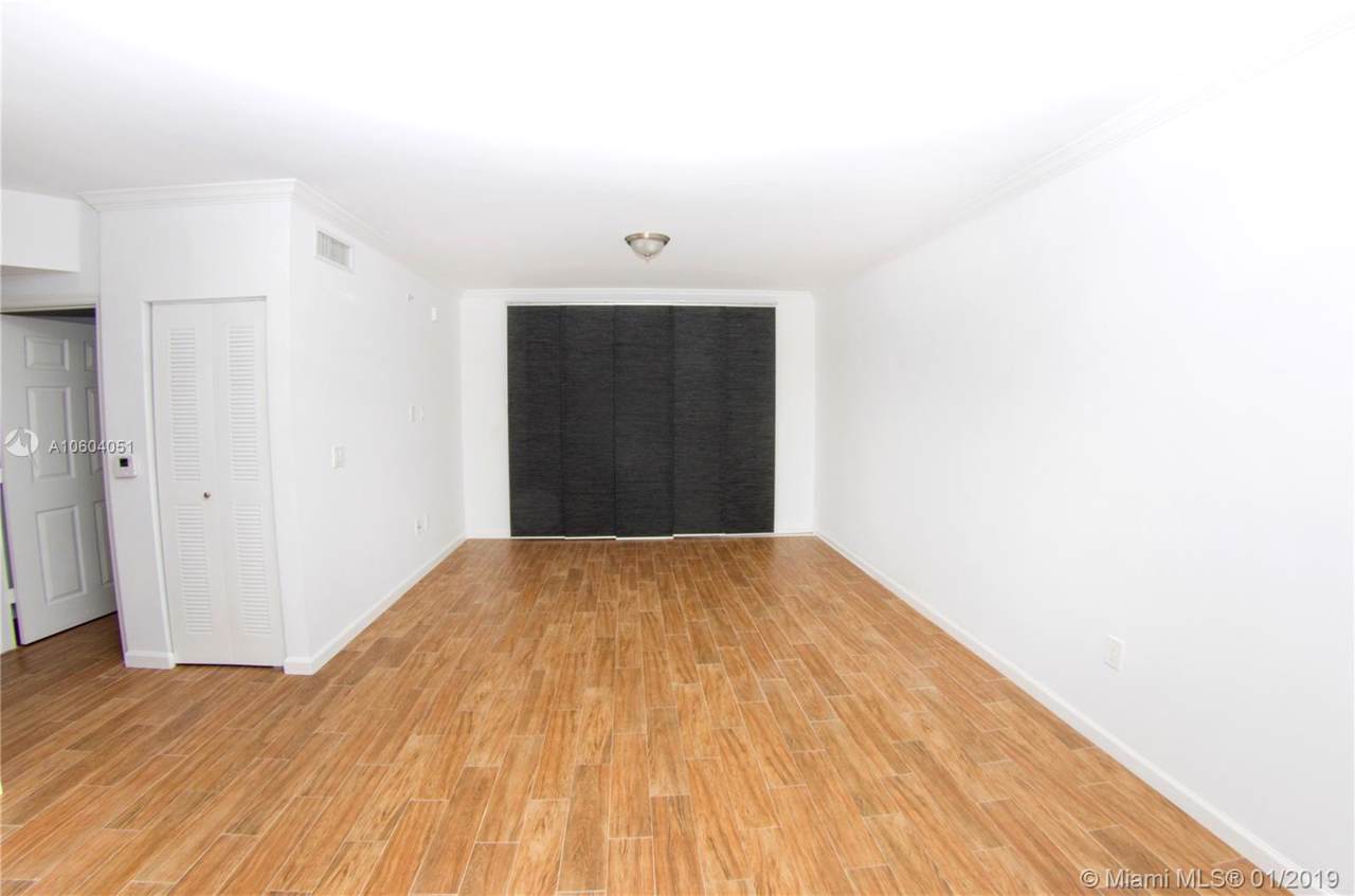 17125 Bay Rd - Photo 1