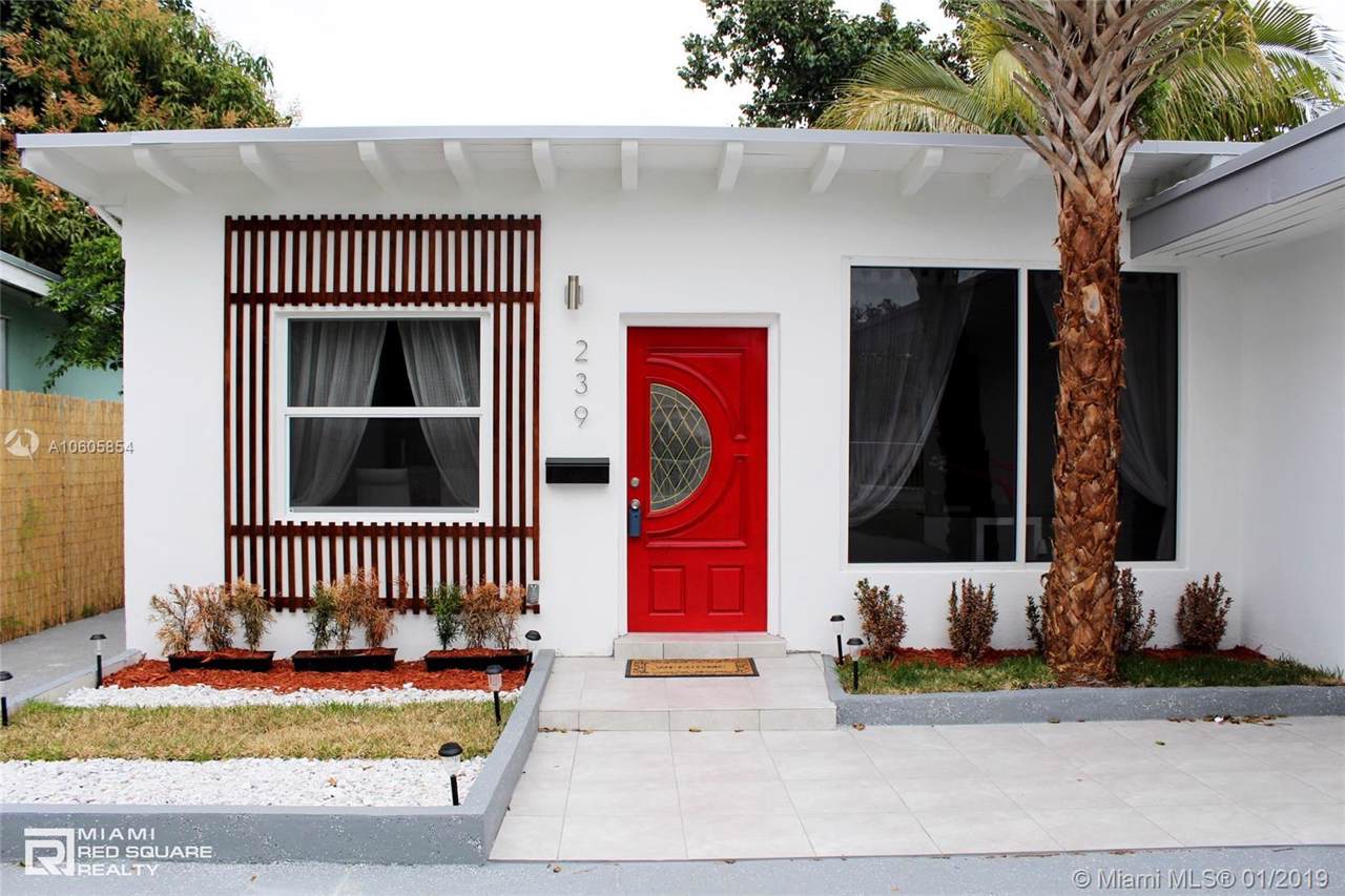 239 110th St - Photo 1