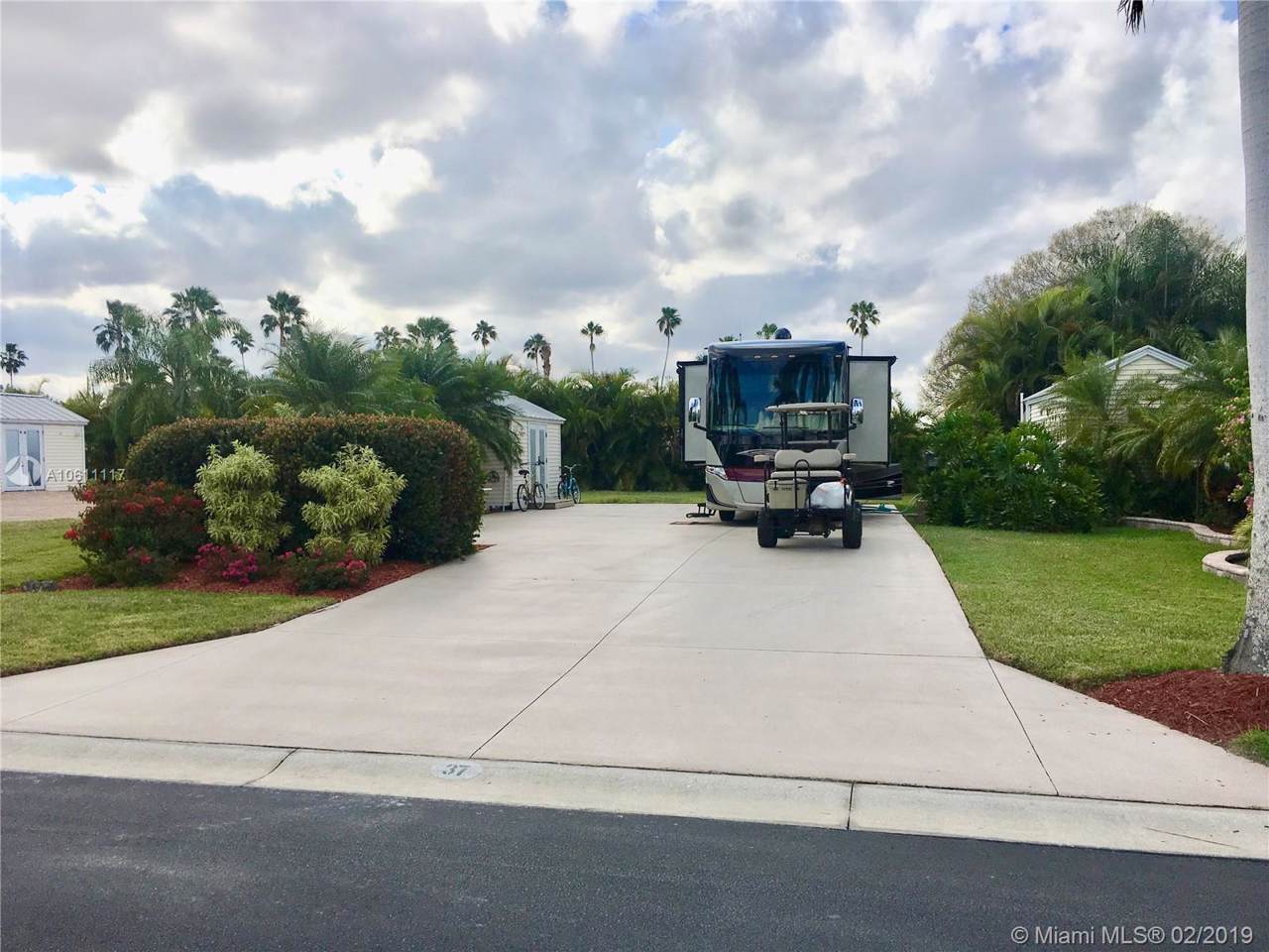 3011 Riverbend Resort Blvd - Photo 1