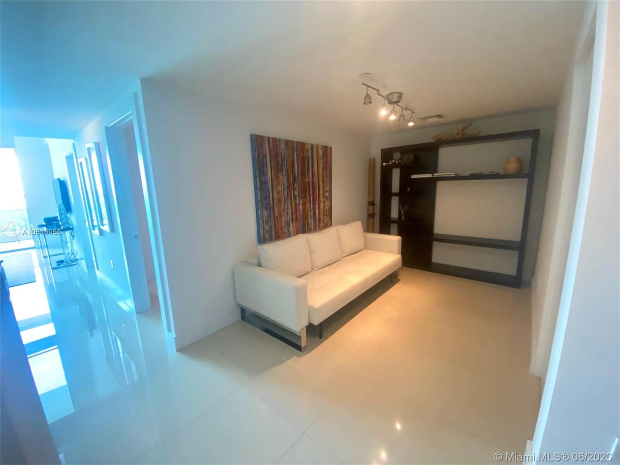 900 Biscayne Blvd - Photo 1