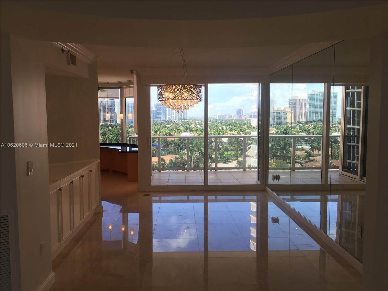 https://bt-photos.global.ssl.fastly.net/miami/1280_boomver_2_A10620606-2.jpg