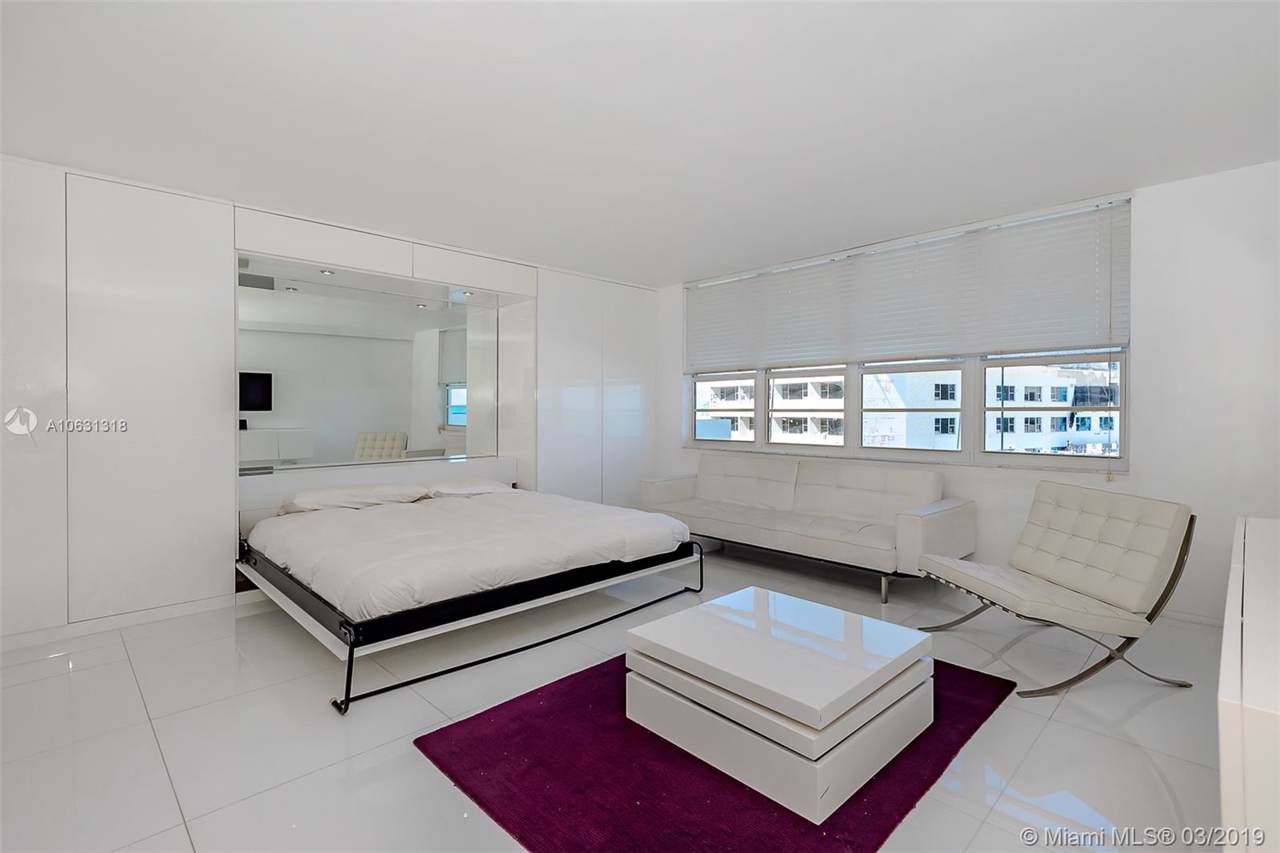 100 Lincoln Rd - Photo 1