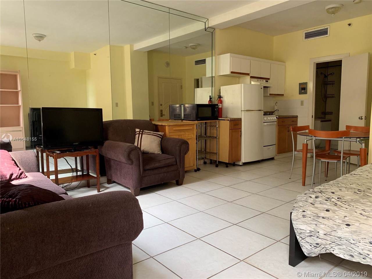 101 N Ocean Dr - Photo 1