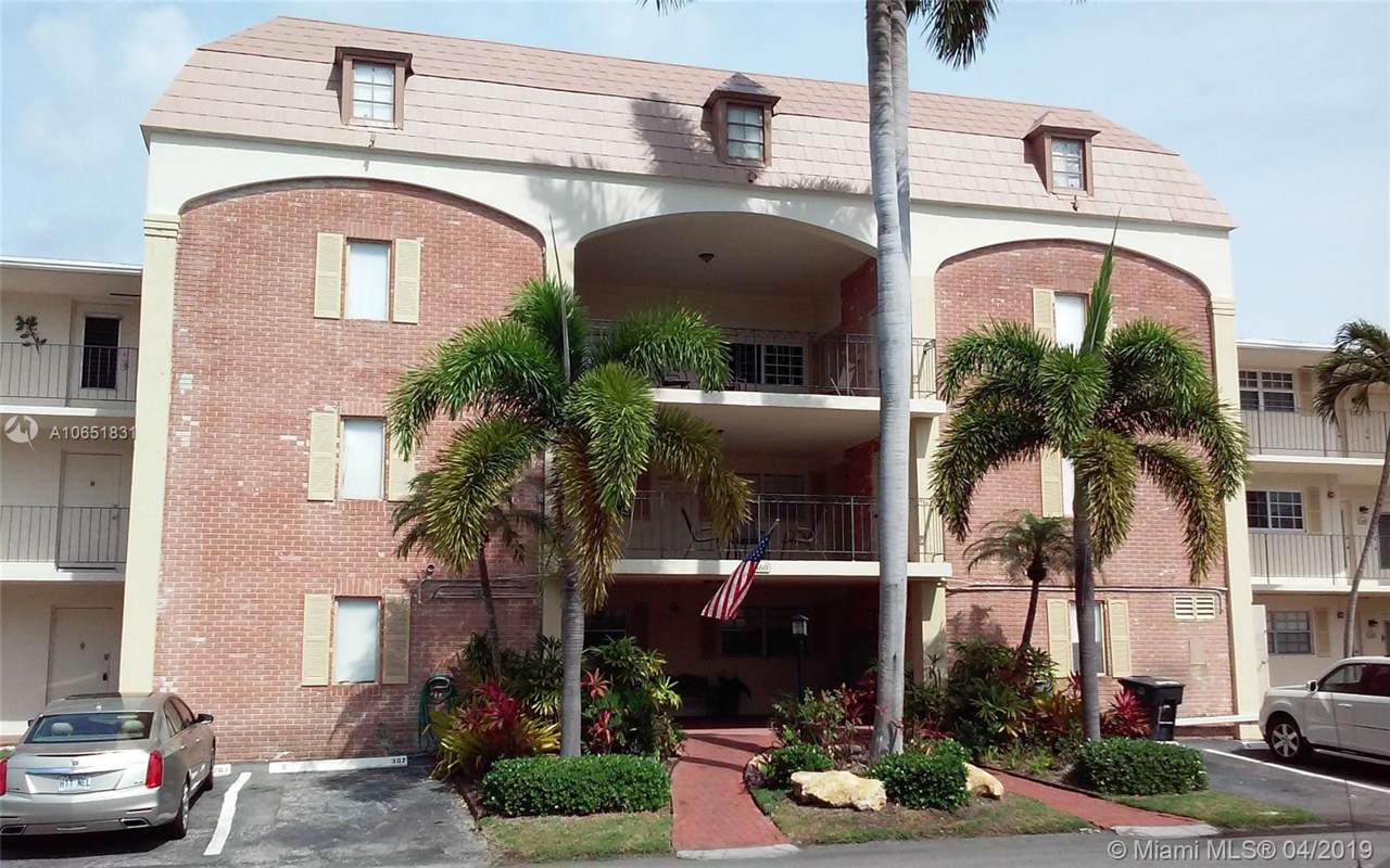 460 Paradise Isle Blvd - Photo 1