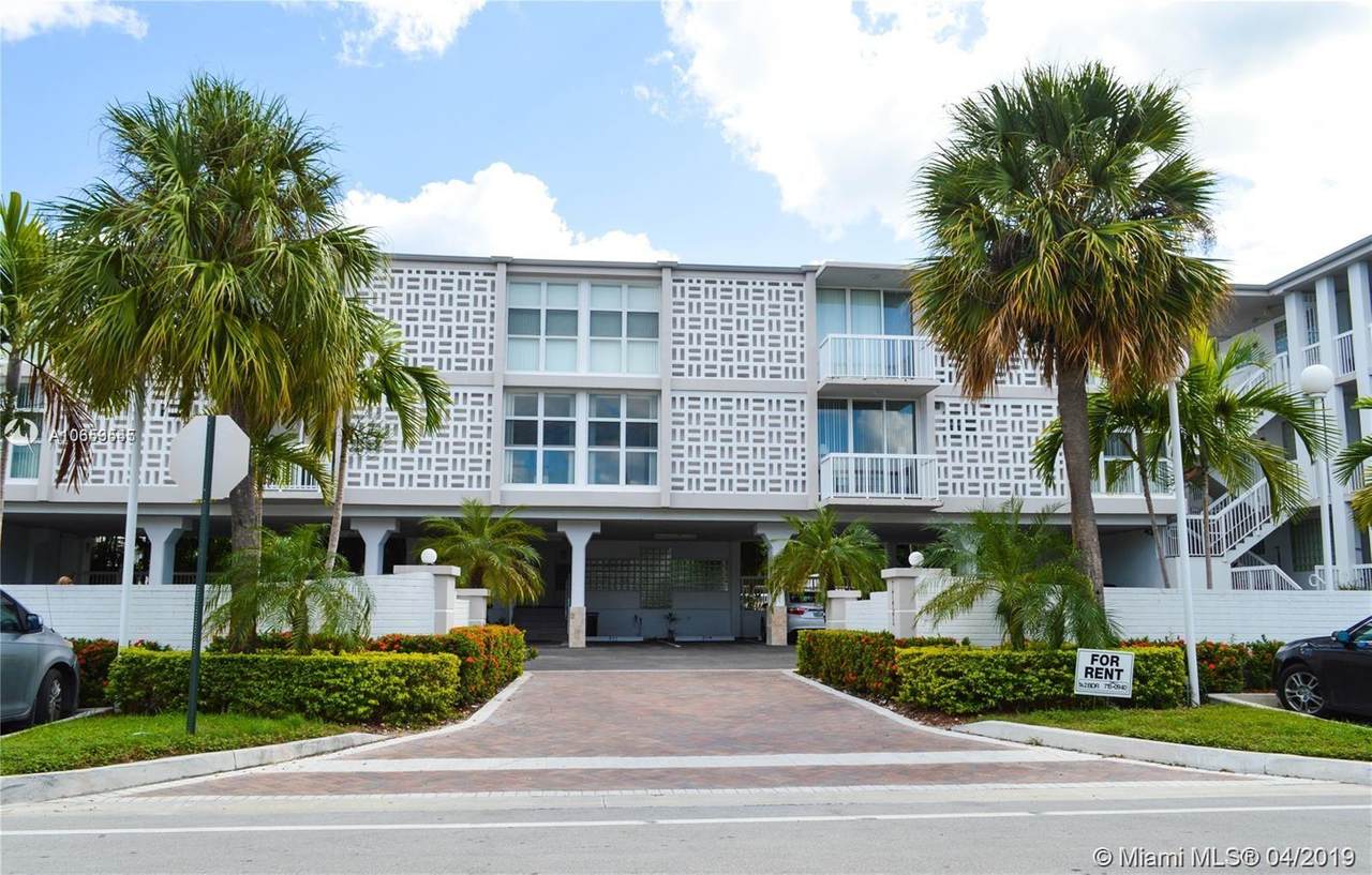 1080 99th St - Photo 1