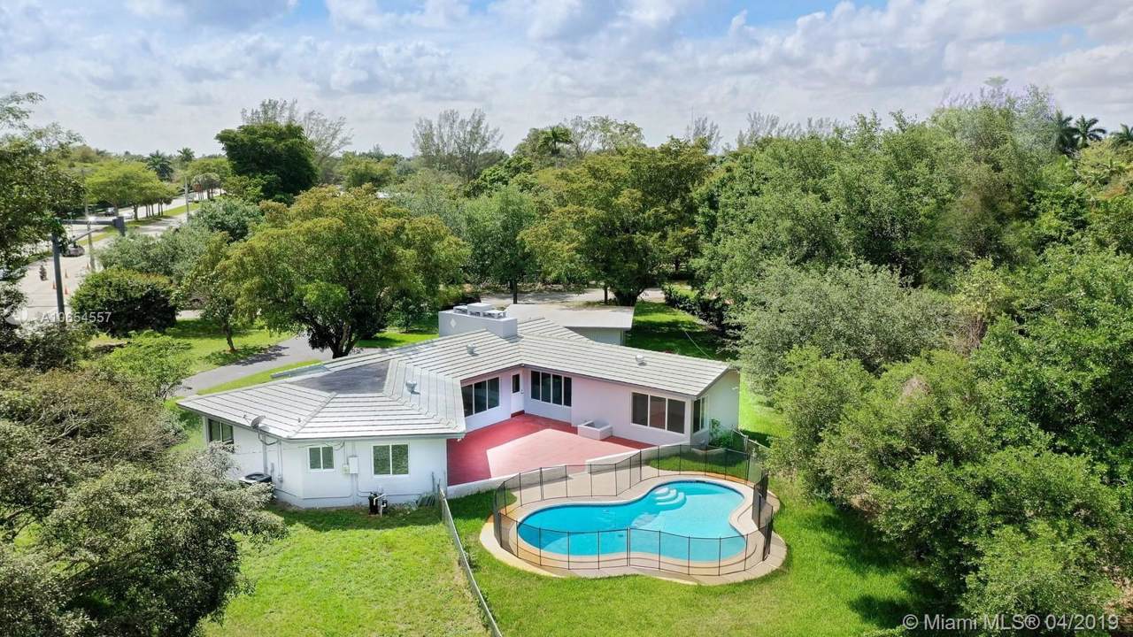 5841 Broward Blvd - Photo 1