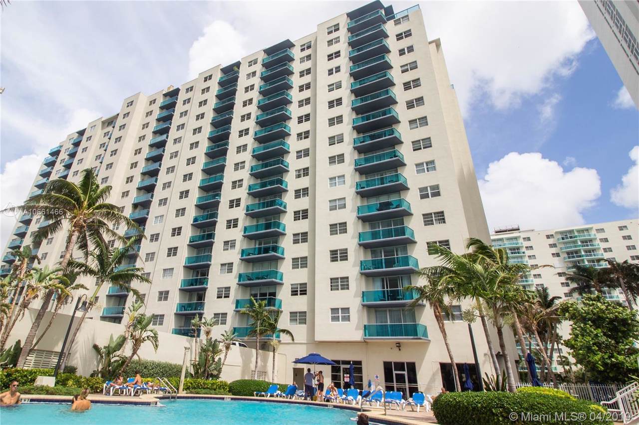 4001 Ocean Dr - Photo 1
