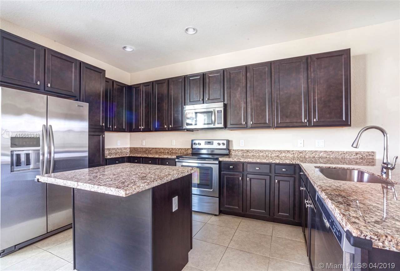 11957 26th Ct - Photo 1