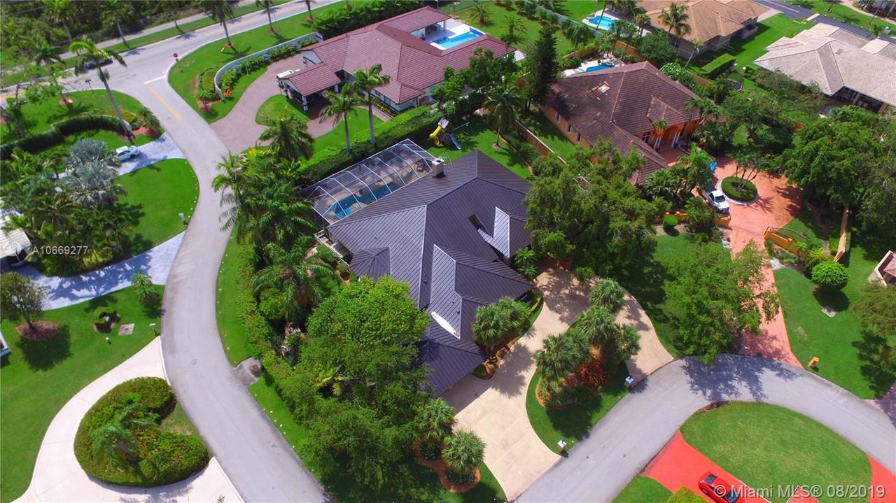16901 73rd Ct - Photo 1